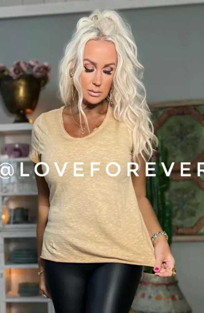 Love Forever Boom T-shirt Camel